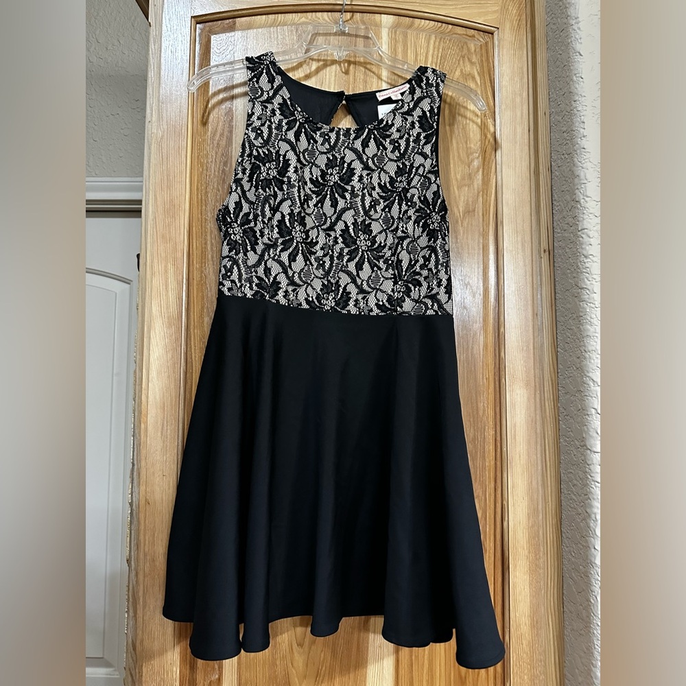 Dalia Collection Black and Cream Lace Dress
